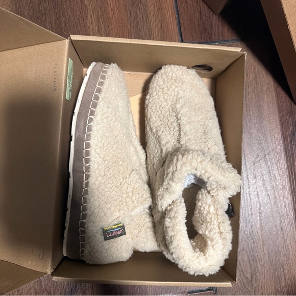 LL Bean Slippers Womens 8 M Cozy Bootie Cream Wool Pull On Comfort Ankle Top - Picture 4 of 5